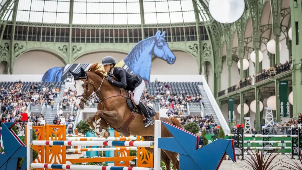 Saut Hermès 2026 : Les cavaliers à suivre et le programme complet sous la nef du Grand Palais